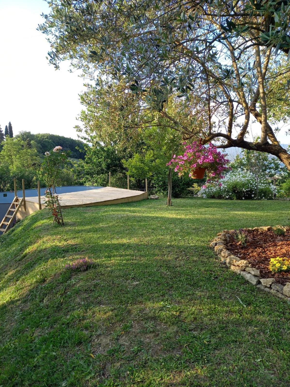 La Bellana Apartment Guardistallo Ngoại thất bức ảnh